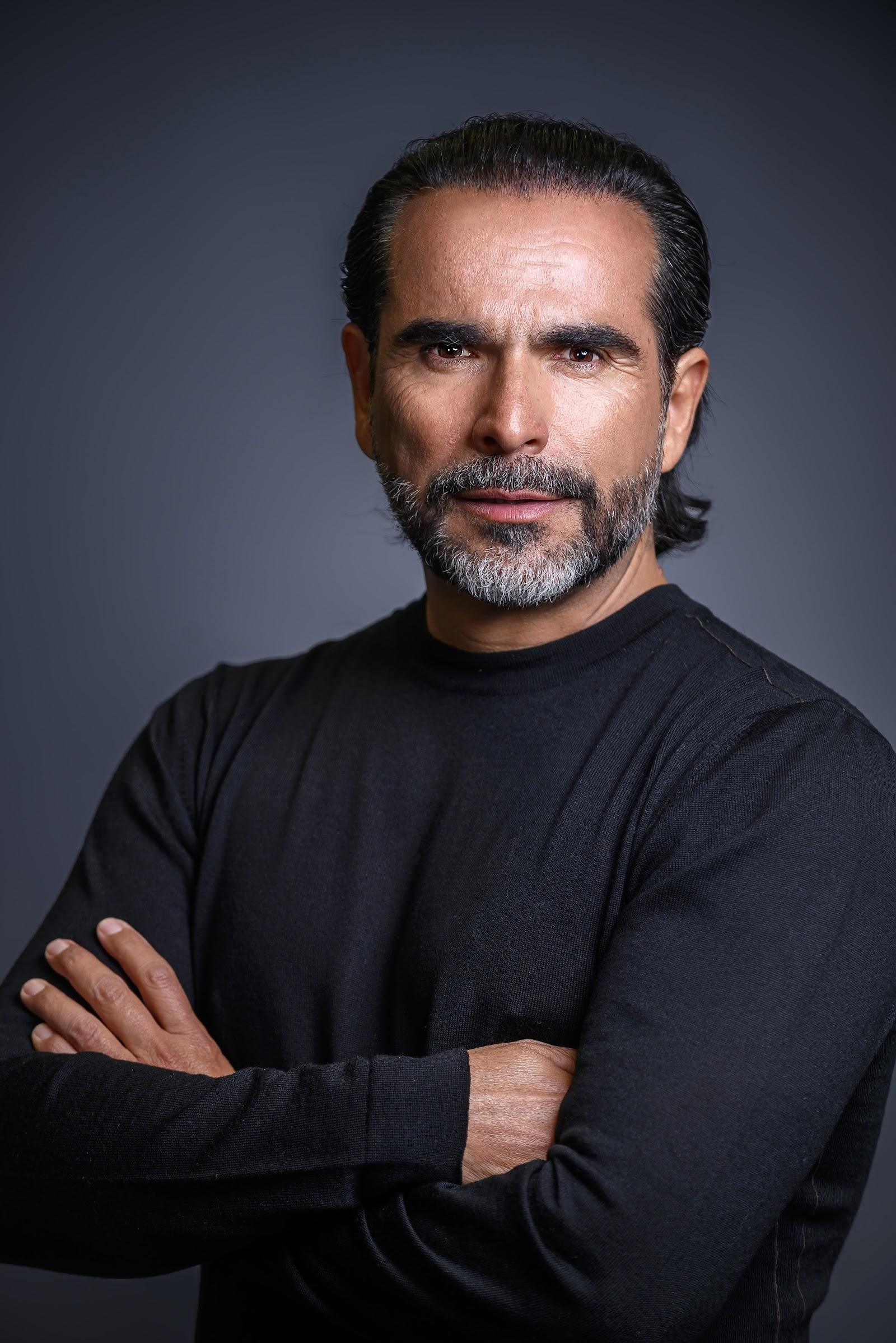 Oscar Chapa — Destiny en video